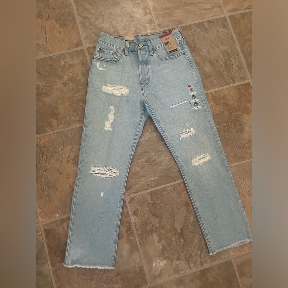 Levi’s 501 Original Cropped High Rise Distressed Denim Jeans Women’s 27x26 NWT